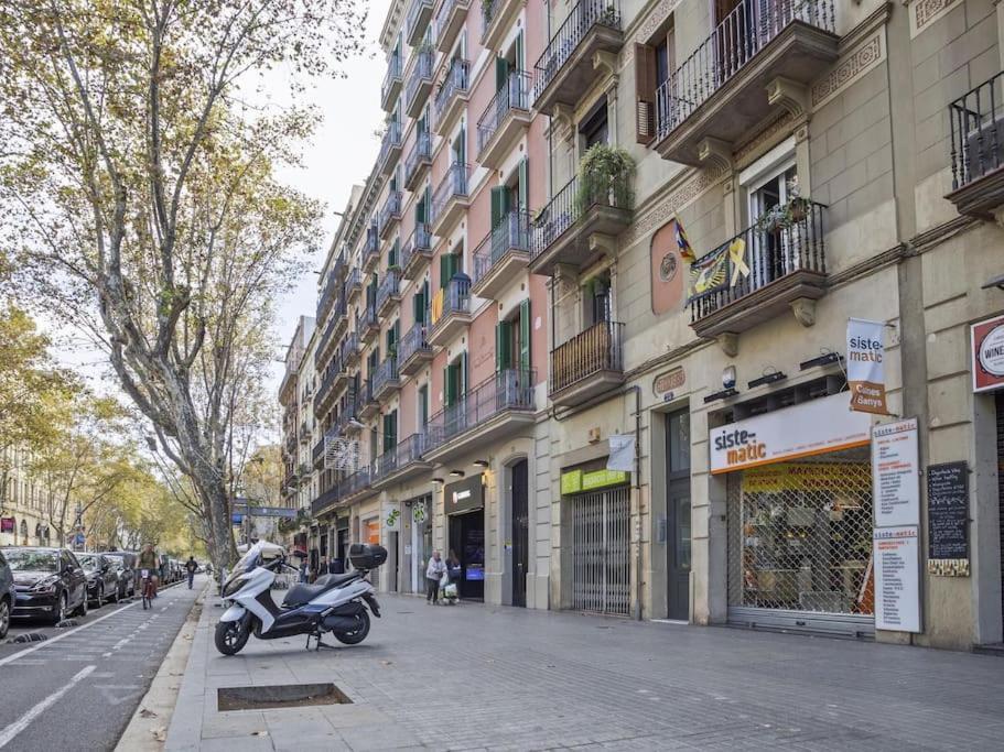 ¡Apartamento En El Centro De Barcelona! ภายนอก รูปภาพ